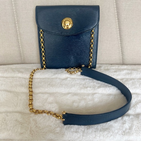VINTAGE CHLOE Navy Blue Epi Leather Gold Chain Small Crossbody / Clutch - Picture 3 of 16